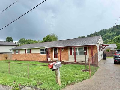 7 Meadow Ln