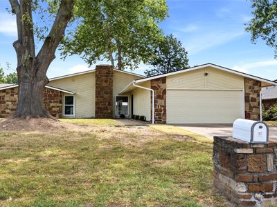 200 Elton Dr