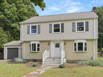 211 Lynn Fells Pkwy