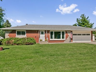 1870 Elizabeth Ln