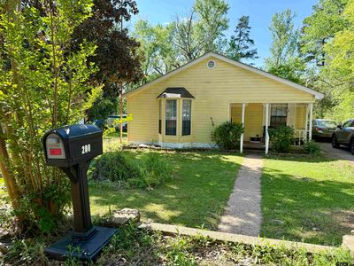 Property at 208 E Washington St, Overton, TX
