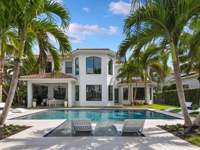 2565 NW 69th Street