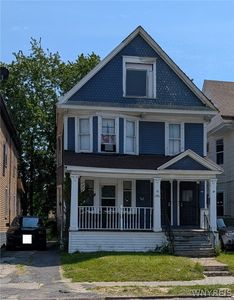 81 Walden Ave