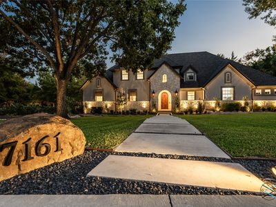 7161 Greentree Ln