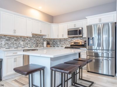 165 Lakeside Rd #6