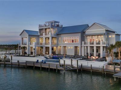 305 Estes Dr