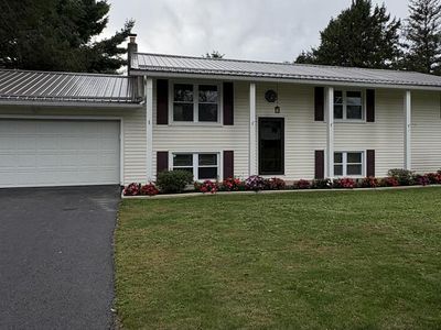 111 Louise St