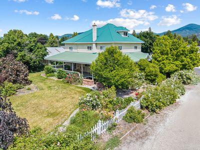 802 W Main Ave