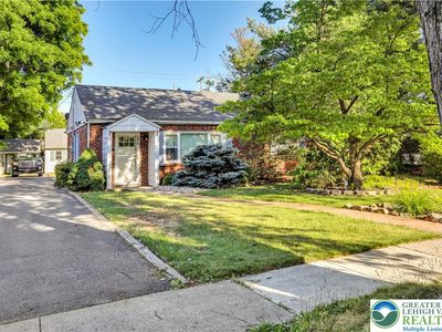 3010 Moravian Ave