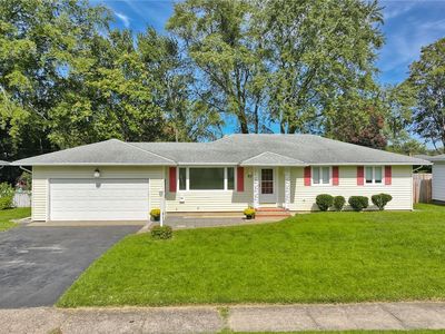 82 Woolacott Rd