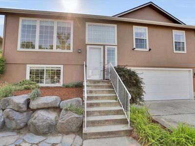 5115 W Pacific Park Dr