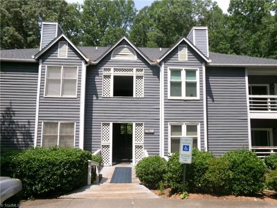 352 Meadows Cir