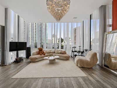 2200 Victory Ave APT 502