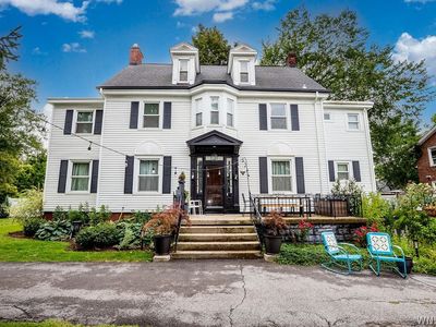 9 High Park Blvd