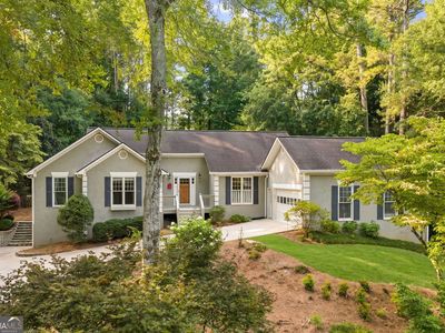 805 Pinehurst Dr
