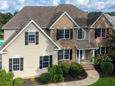 202 Ridgewood Dr