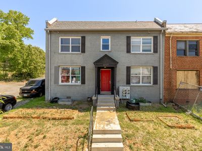 1227 18th Pl NE