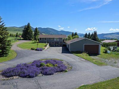 1080 Upper Tom Burke Rd