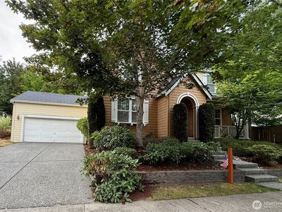 6921 Elderberry Avenue SE