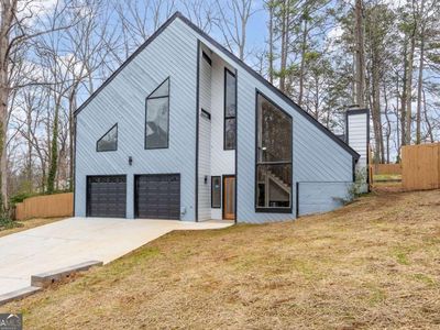 3213 Cedar Bluff Dr NE