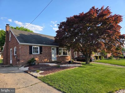 128 Rockwood Ave
