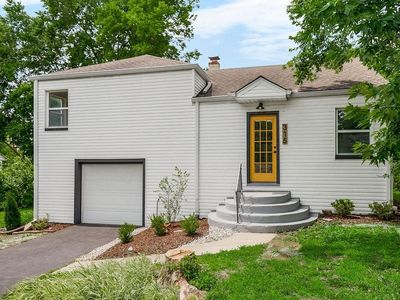 315 NE Northcrest Dr