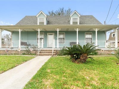 216 W Saint Avide St