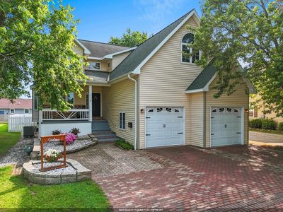 716 East ALLOUEZ AVENUE