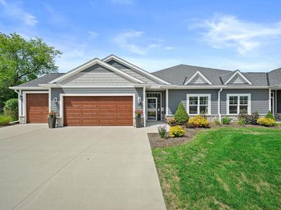 147 Phantom Lake COURT