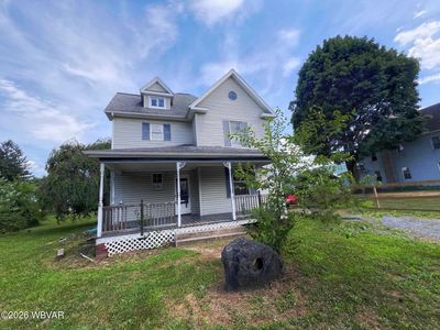1043 Charles St