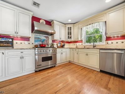 50 Newbrook Ln