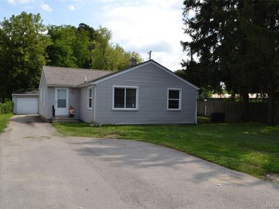 4265 Van Slyke Rd