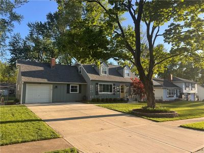 7721 W 96th Ter
