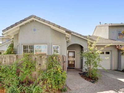 2361 Glacier Pl