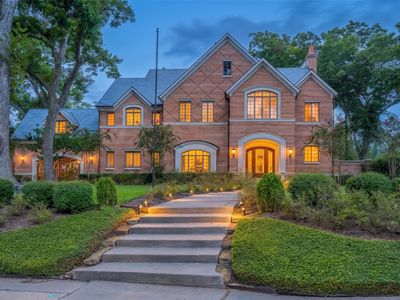 1802 Forest Gate Cir