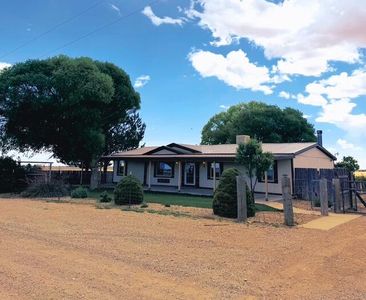 25 Polo Rd