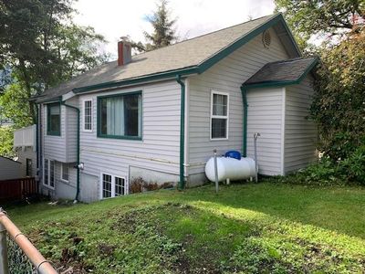 229 Behrends Ave