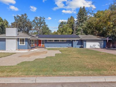 1420 W Meadow Avenue