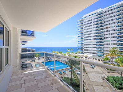 3500 Galt Ocean Drive #404