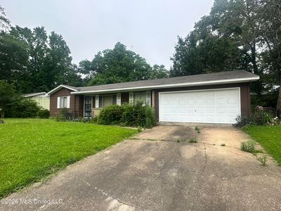2210 Napoleon Ave