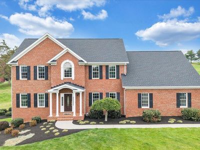 580 Scarlet Dr