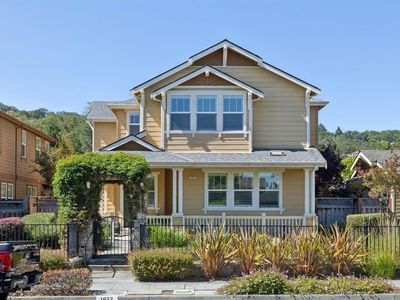 1627 Hill Road