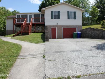 372 Hayter Dr