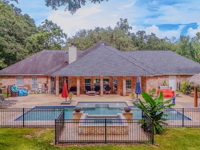 2002 Sugar Mill Ln