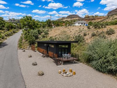 812 Rapid Creek Rd