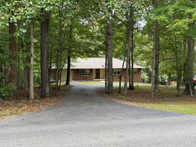 1740 Hunting Hills Rd
