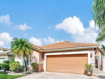 9711 Harbour Lake Cir