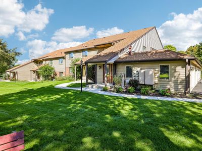 3725 W Loomis ROAD