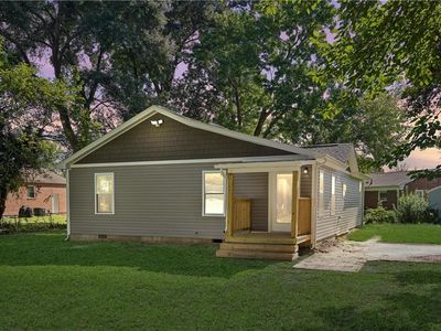 116 Latham Dr