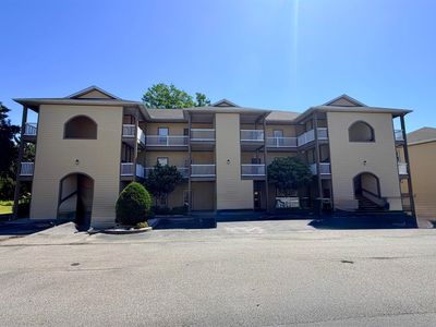 4104 Pinehurst Circle #2L